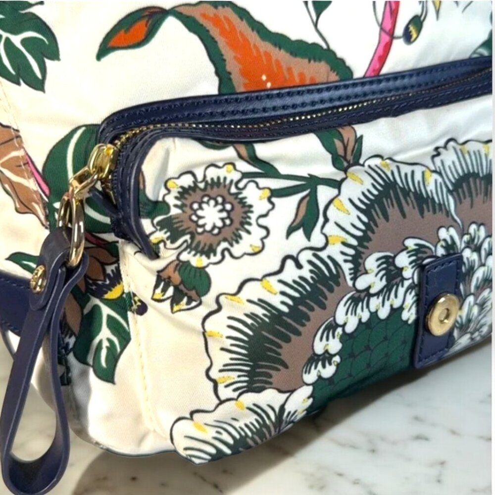 Tory Burch Rare Tilda Medium Printed Nylon Crossbody with COA - Picture 8 of 17